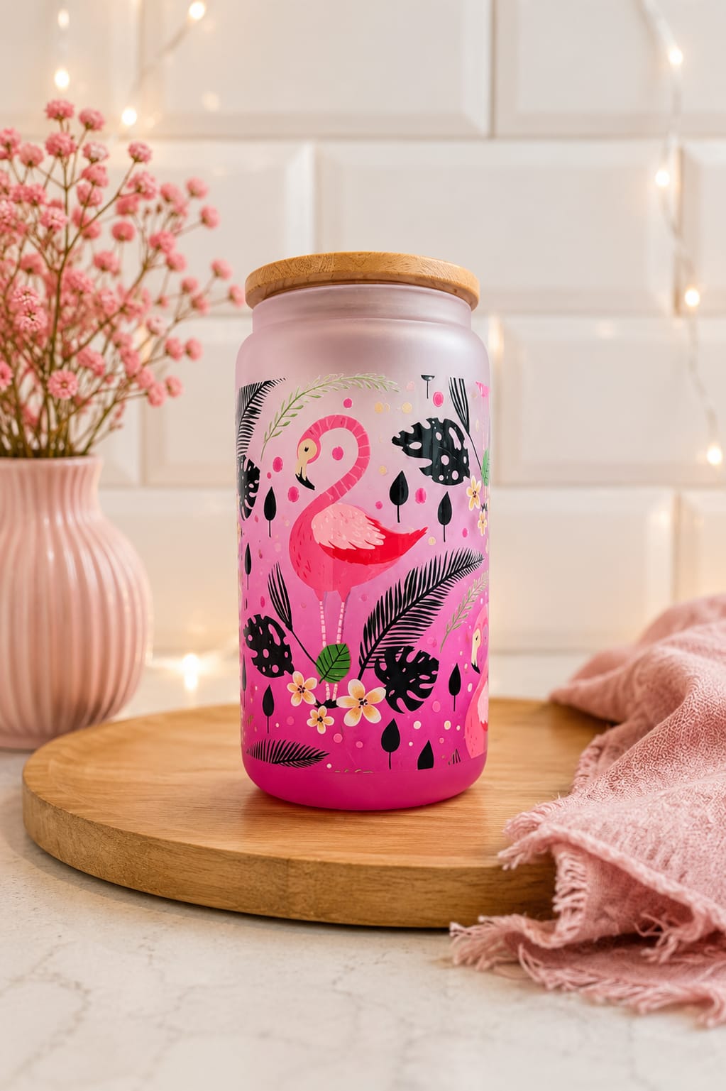 Ombré glass tumbler with bamboo lid and glass straw